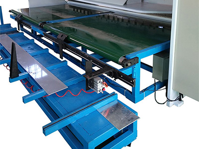 CNC shearing-machine